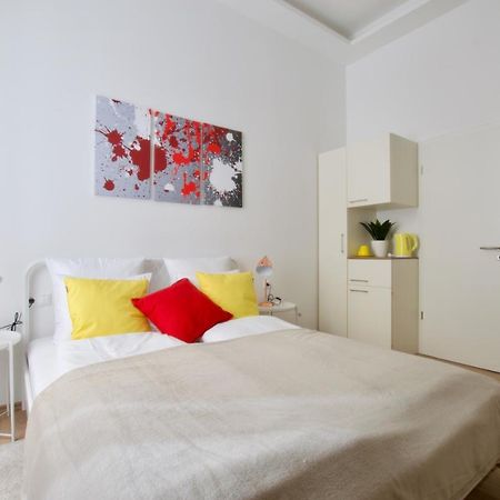 St King 11 By Hi5 Apartments بودابست المظهر الخارجي الصورة